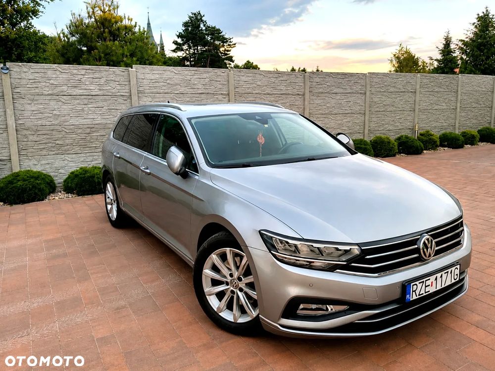 Volkswagen Passat 2.0 TDI SCR DSG Elegance - 9