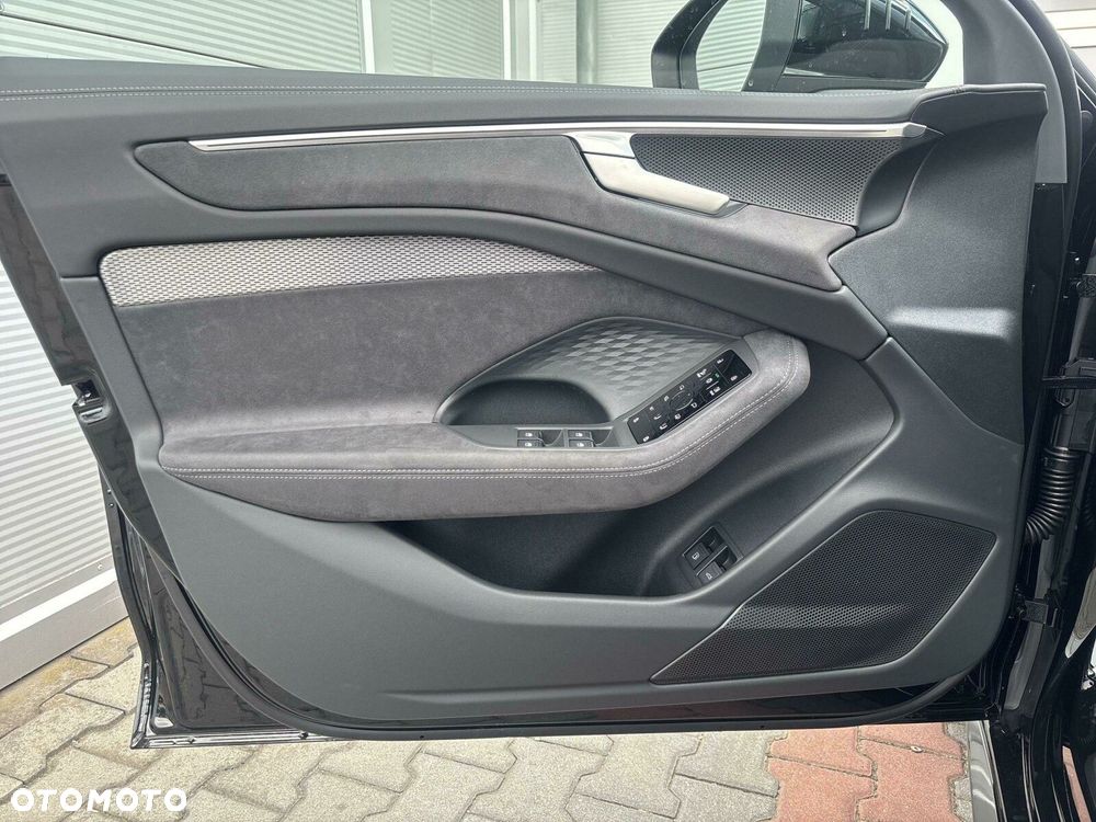 Audi A6 Avant e-Hybrid 220 kW Quattro S tronic - 14