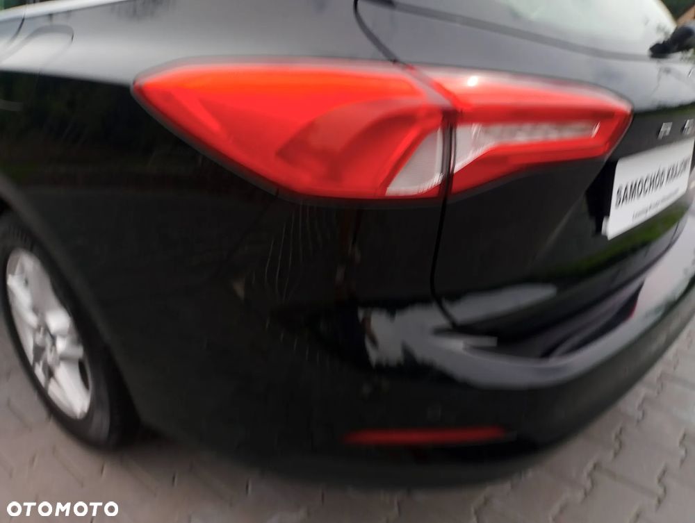 Ford Focus 1.5 TDCi SYNC Edition - 12