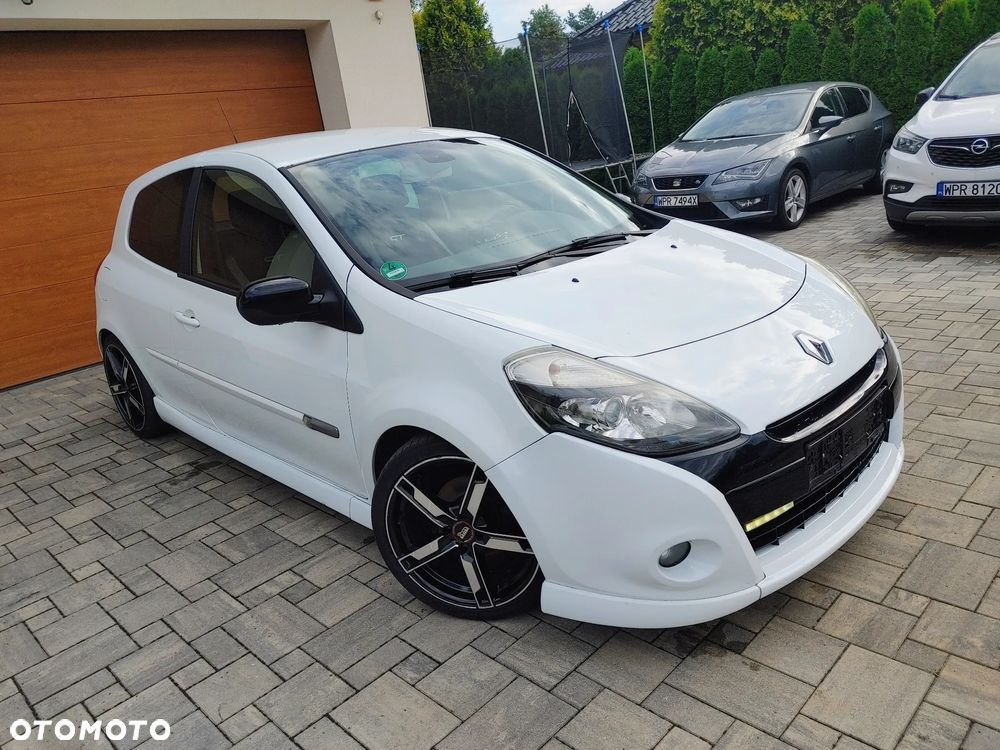 Renault Clio 1.6 16V GT - 26