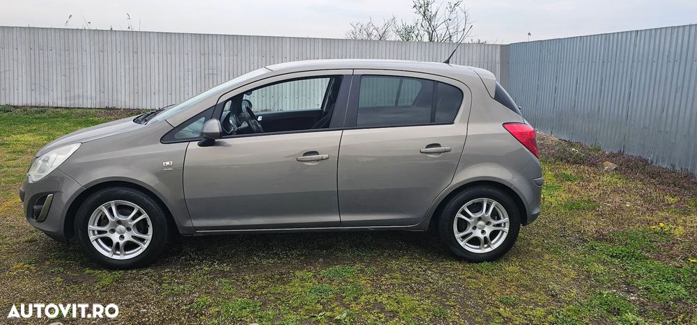 Opel Corsa 1.2 Essentia - 7