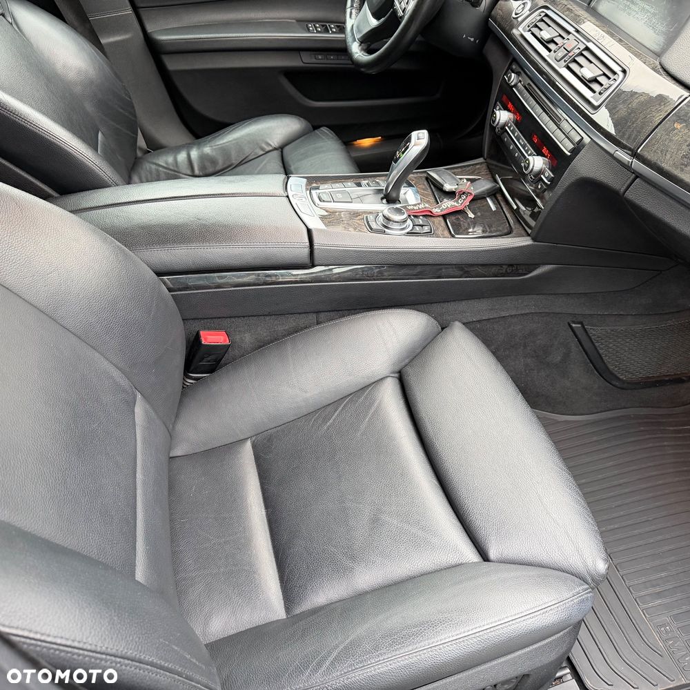 BMW Seria 7 740d xDrive - 15
