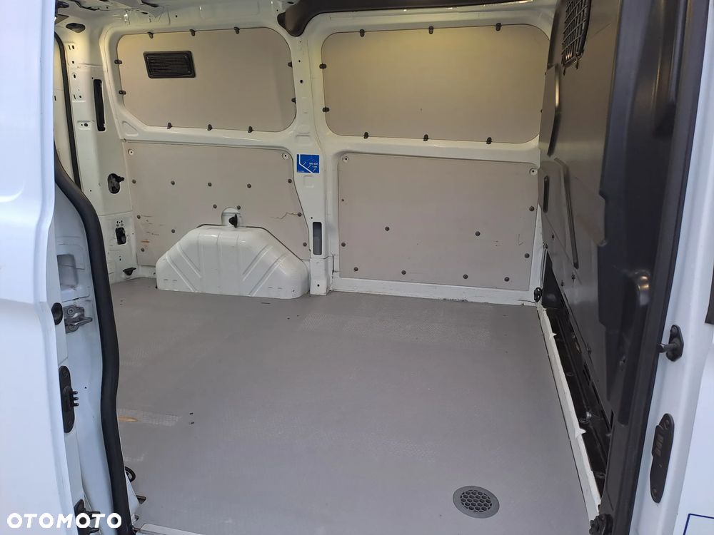 Ford TRANSIT CUSTOM - 21