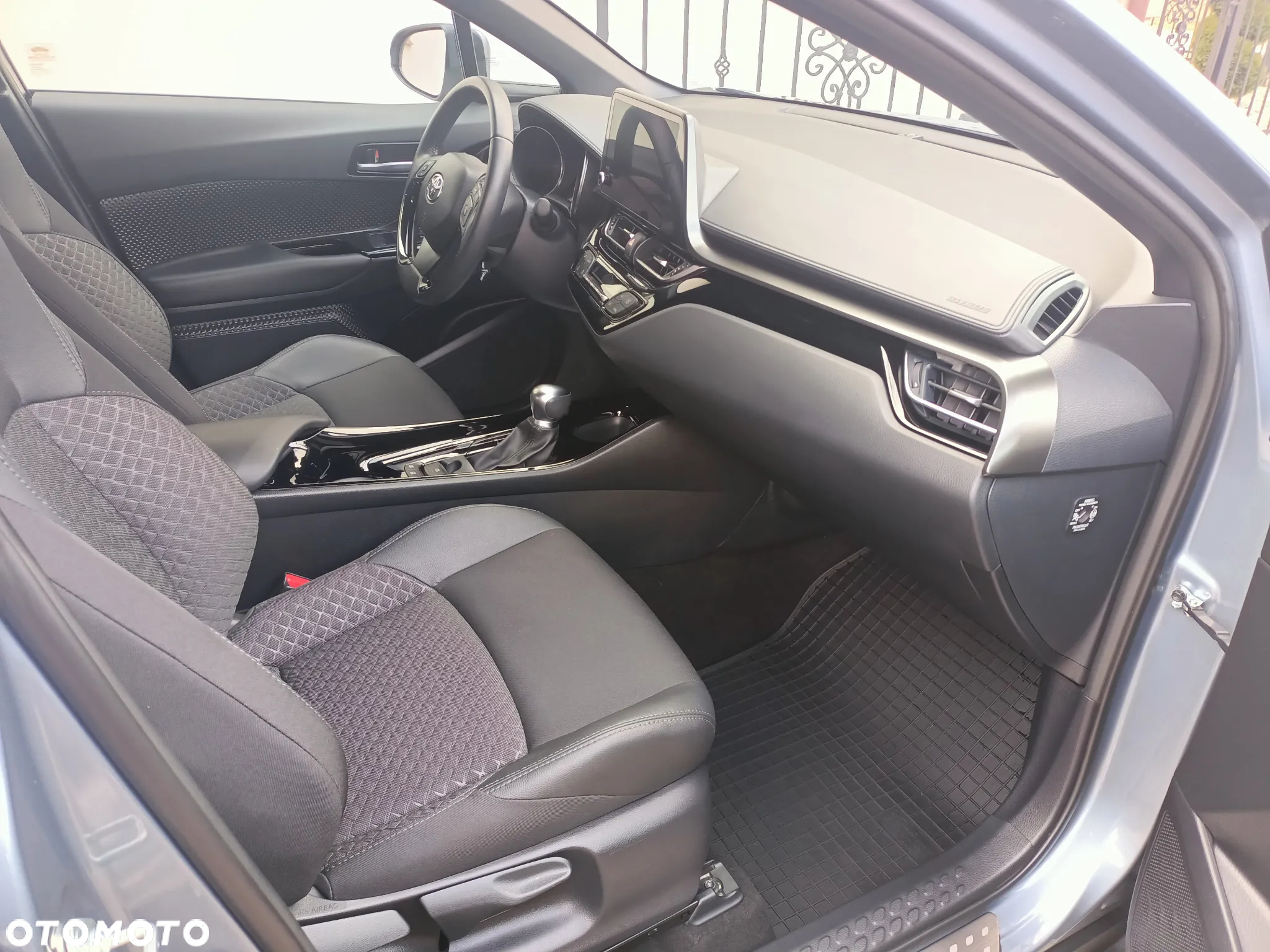 Toyota C-HR 2.0 Hybrid Style - 11
