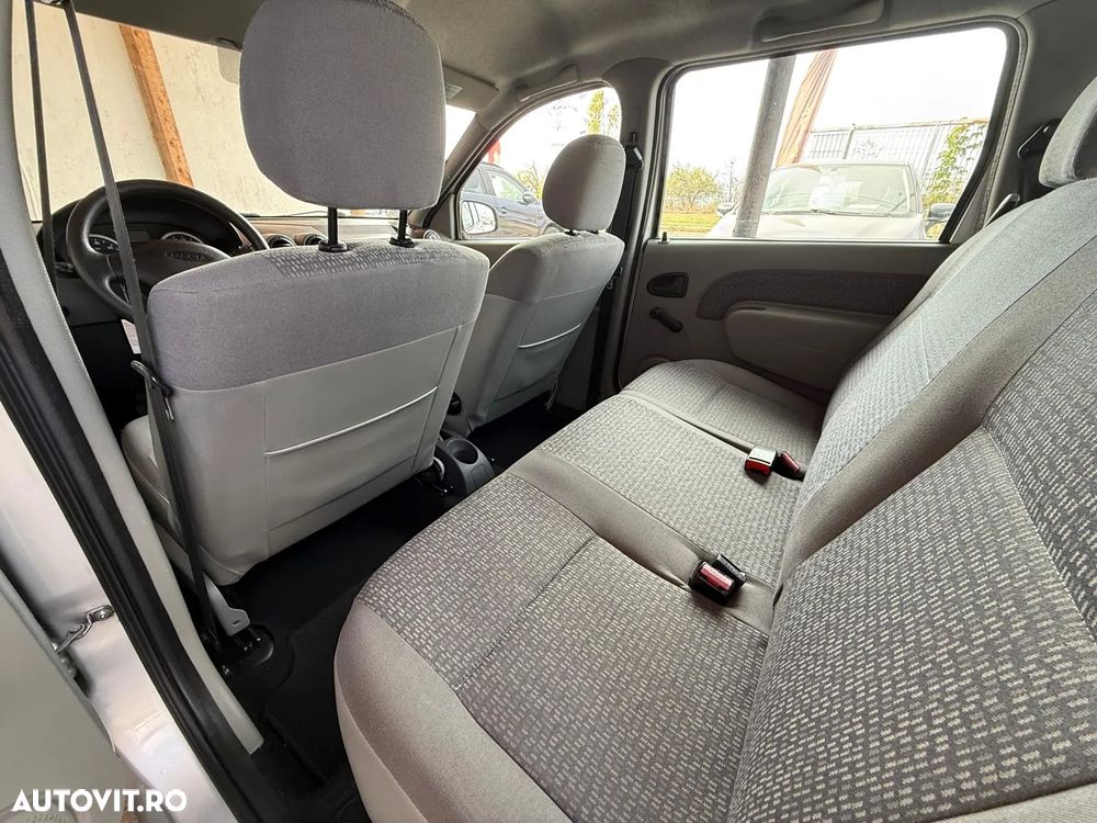 Dacia Logan MCV 1.6 Laureate - 13