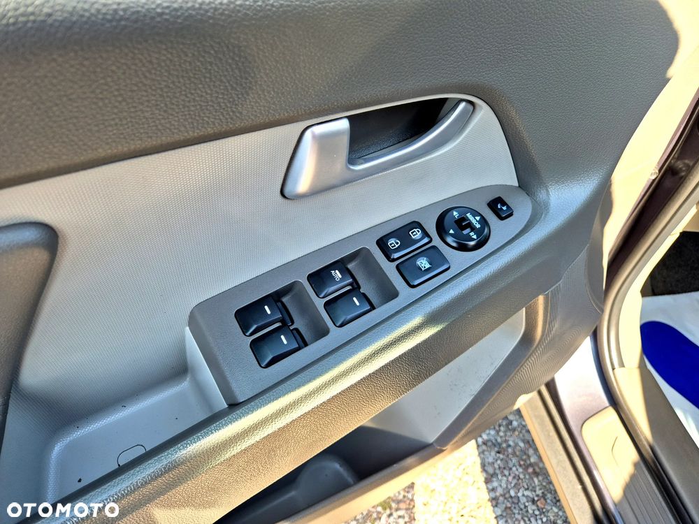 Kia Sportage 2.0 XL 2WD - 22