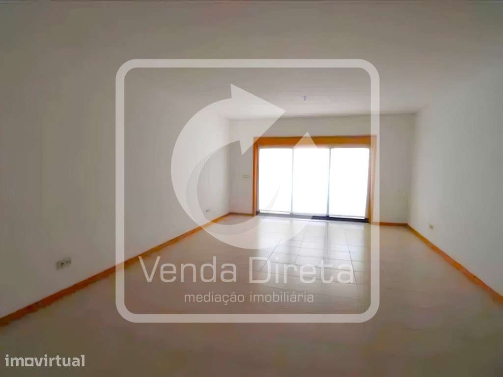 Espaçoso T3 com 193 m² | 2 Parqueamentos | Urbanização Vila Serena ... - Grande imagem: 3/21