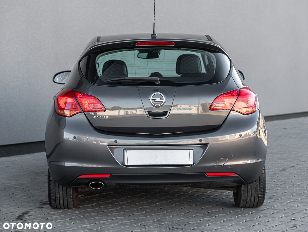 Opel Astra - 11
