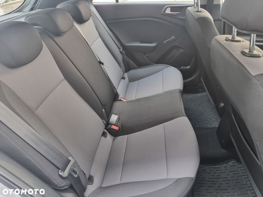 Hyundai i20 1.2 BlueDrive Classic + - 23