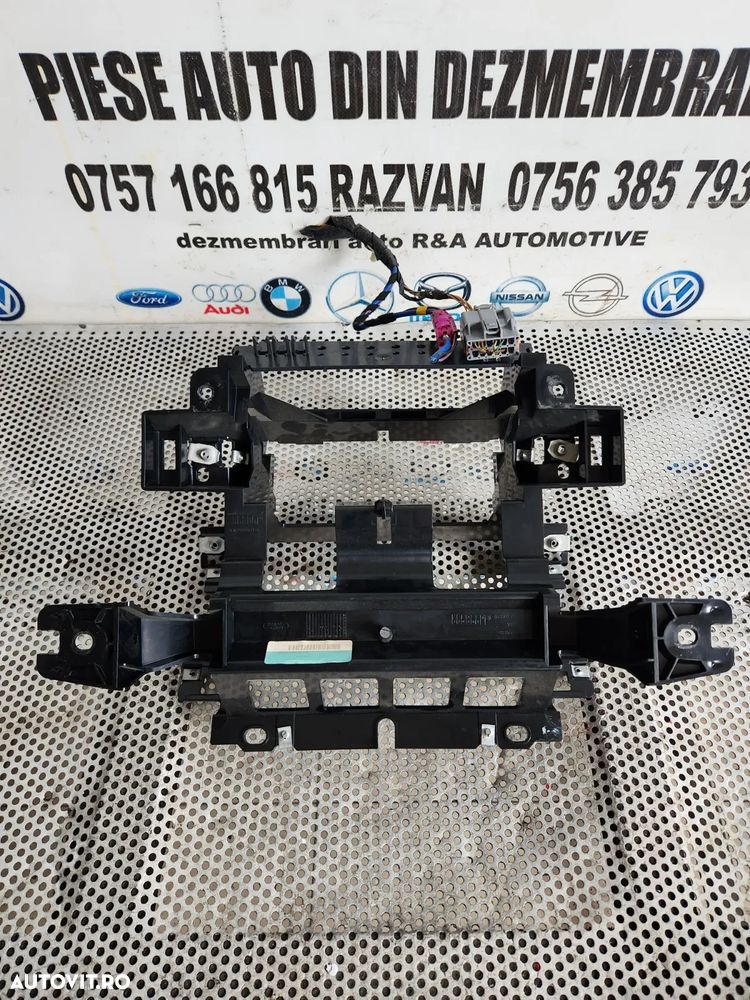 Suport Navigatie Display Range Rover Evoque An 2012-2013-2014-2015-2016-2017-2018-2019 Dezmembrez R - 5