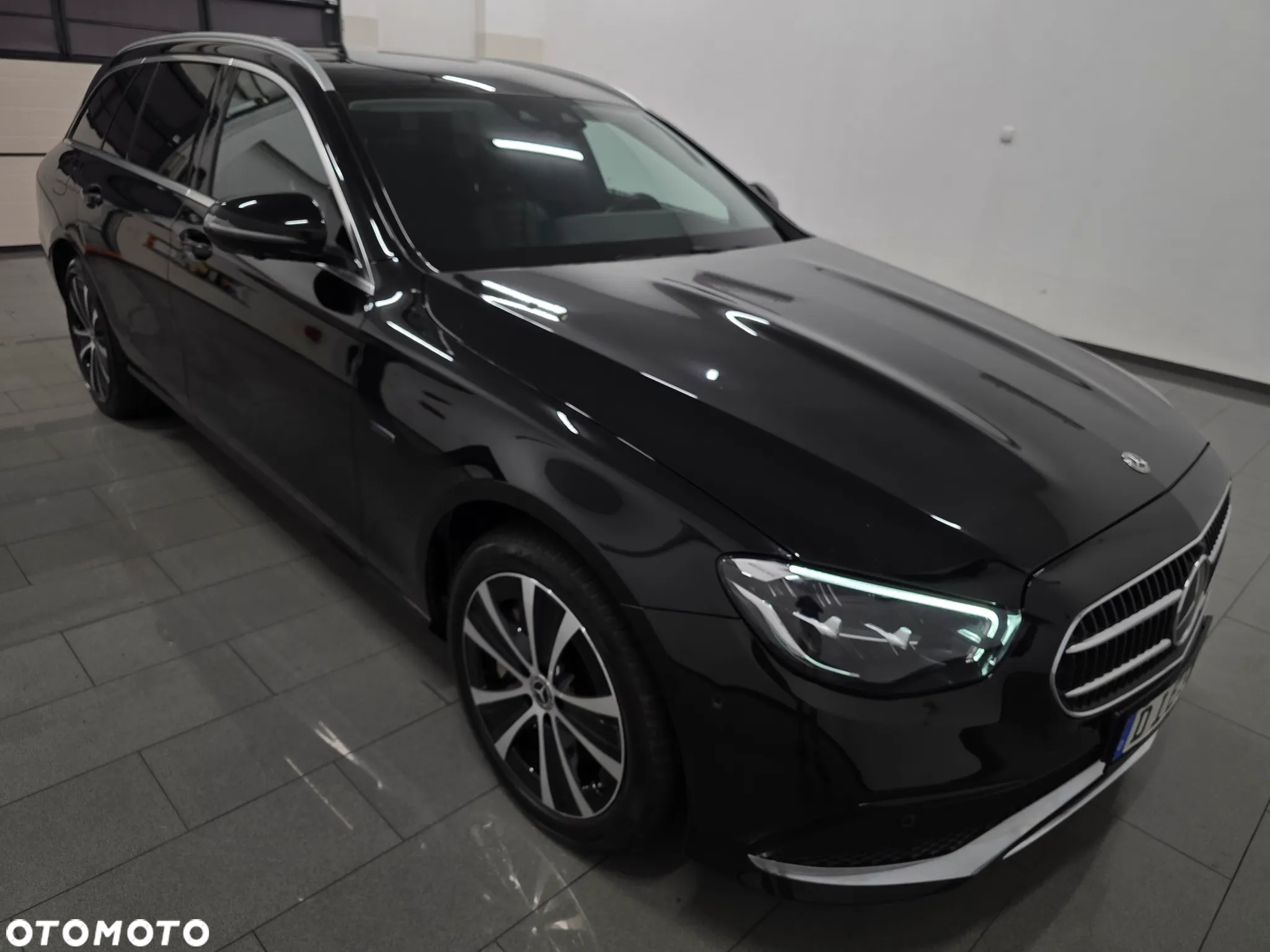 Mercedes-Benz Klasa E 300 de 9G-TRONIC Exclusive - 35