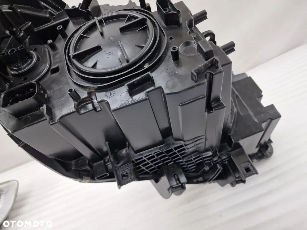 BMW 2 F45 / F46 14- LEWA ZWYKŁA LAMPA PRZEDNIA PRZÓD , NR 0301290201 / 7422573-04 , NR AUKCJI LL562 - 14