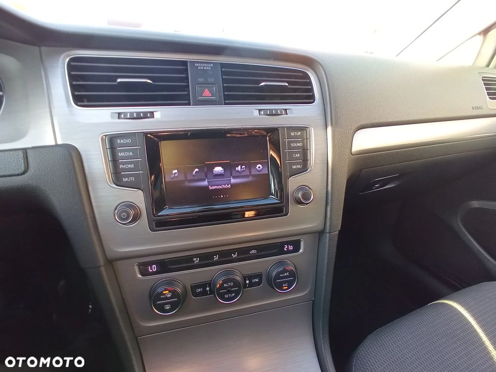 Volkswagen Golf VII 1.4 TSI BMT Comfortline - 12