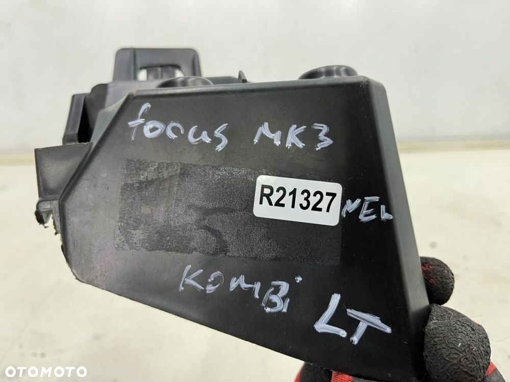 Ślizg Ford Focus MK3 kombi 10-19r. NOWE lewe tylne mocowanie zderzaka wspornik uchwyt lewy tył - 3