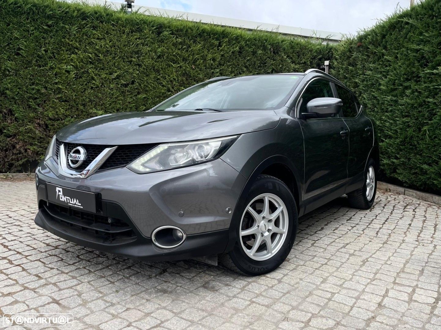 Nissan Qashqai 1.5 dCi N-Connecta Business - 1