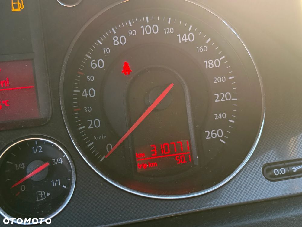 Volkswagen Passat 2.0 TDI Comfortline - 27