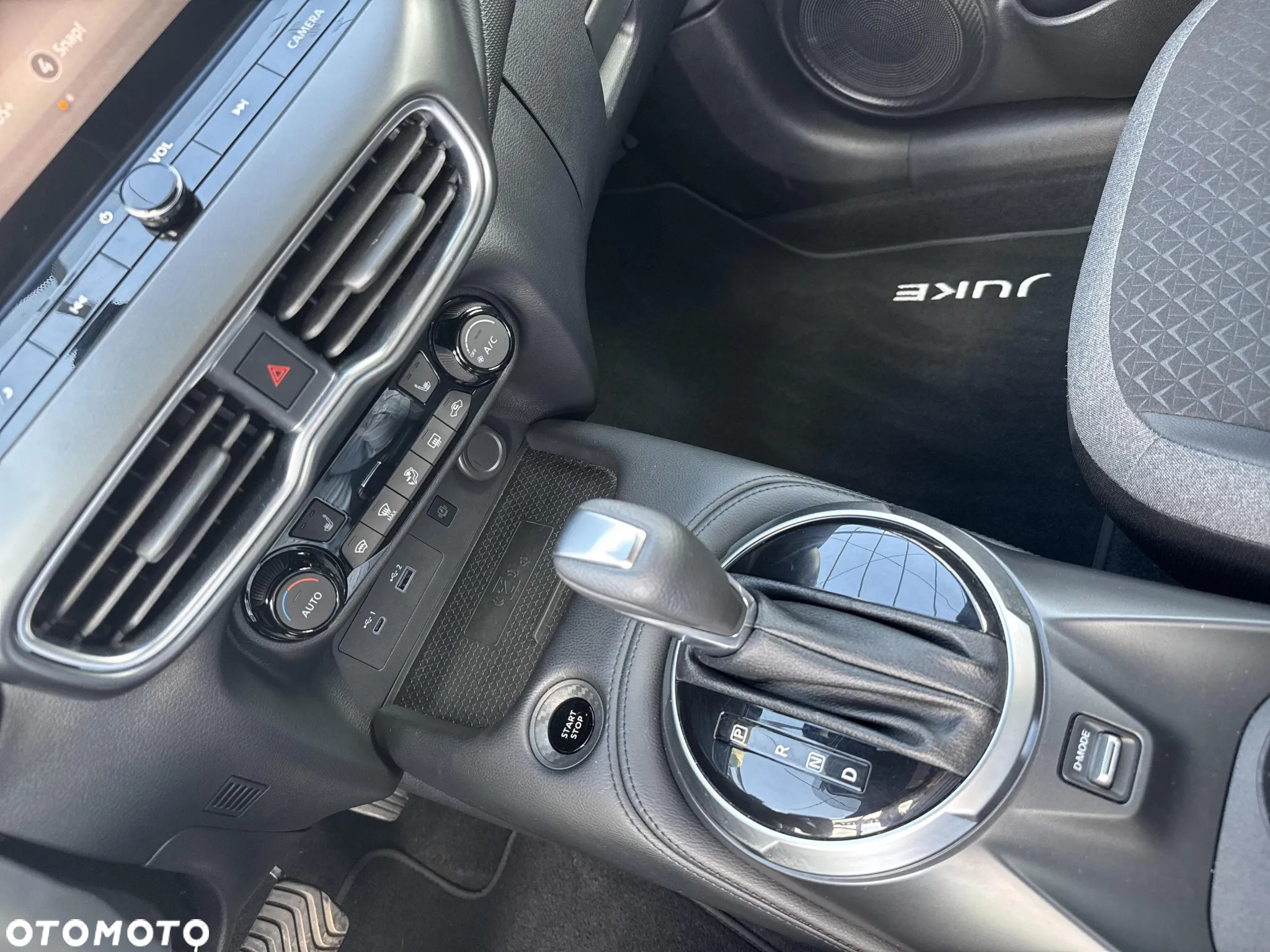 Nissan Juke ver-1-6-hybrid-n--connecta-amt - 16