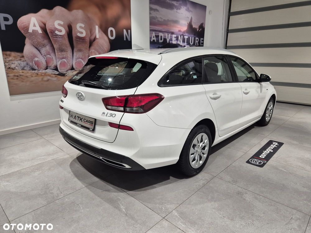 Hyundai i30 1.5 T-GDI 48V Modern - 6