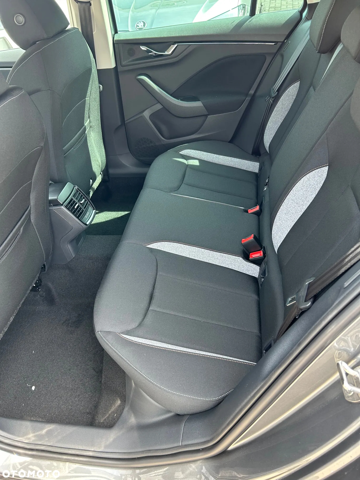 Skoda Scala 1.5 TSI Edition 130 DSG - 9