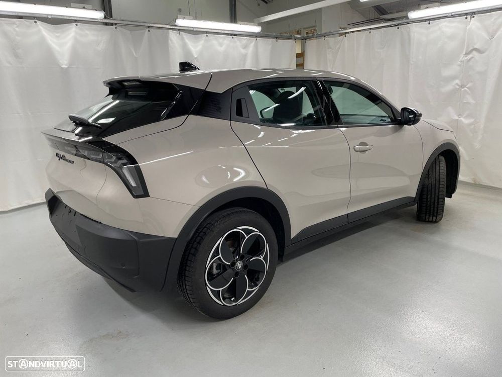 Alfa Romeo Junior 54 kWh Intensa - 4