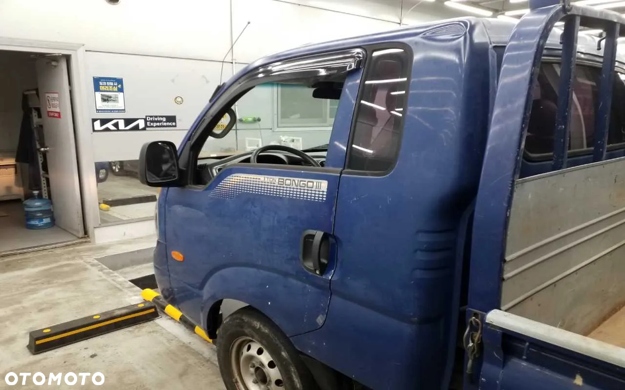 Kia K2500 - 21