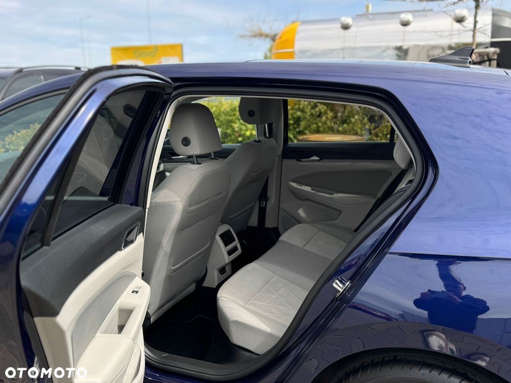 Volkswagen Golf 1.5 eTSI EVO Style DSG - 15