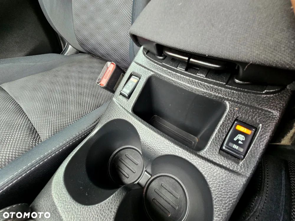 Nissan Qashqai 1.6 DCi ALL-MODE 4x4i ACENTA - 20