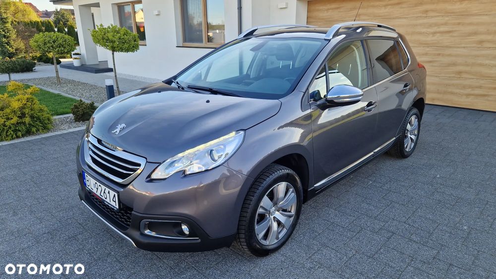 Peugeot 2008 1.6 BlueHDi Allure S&S - 27