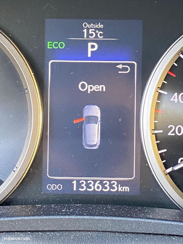 Lexus NX 300h Luxury 4WD - 27