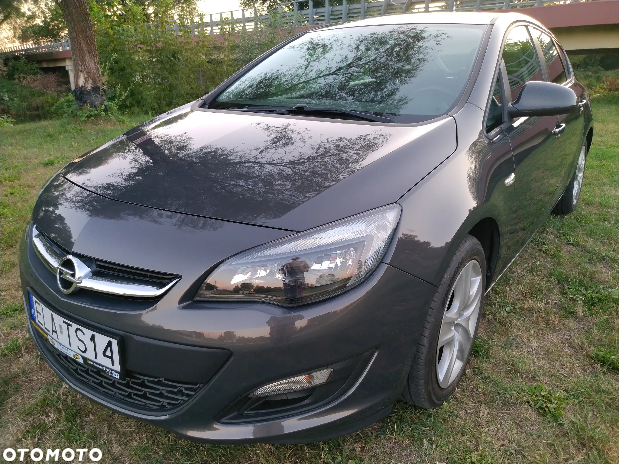 Opel Astra 1.4 Turbo Edition - 2