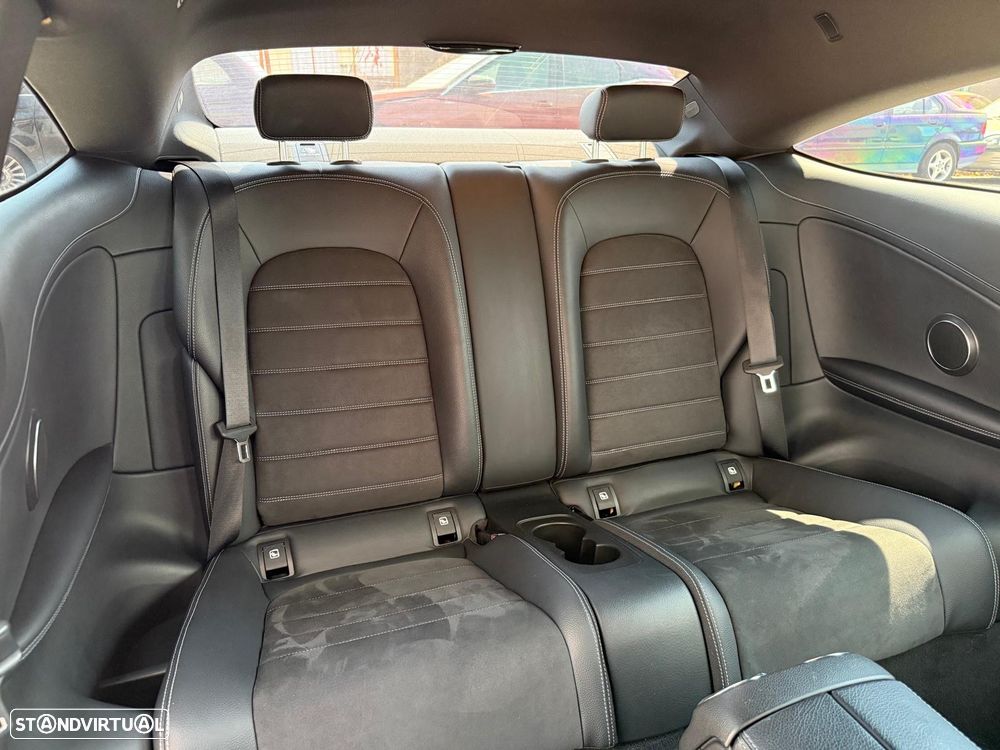 Mercedes-Benz C 220 d Coupe 9G-TRONIC AMG Line - 16