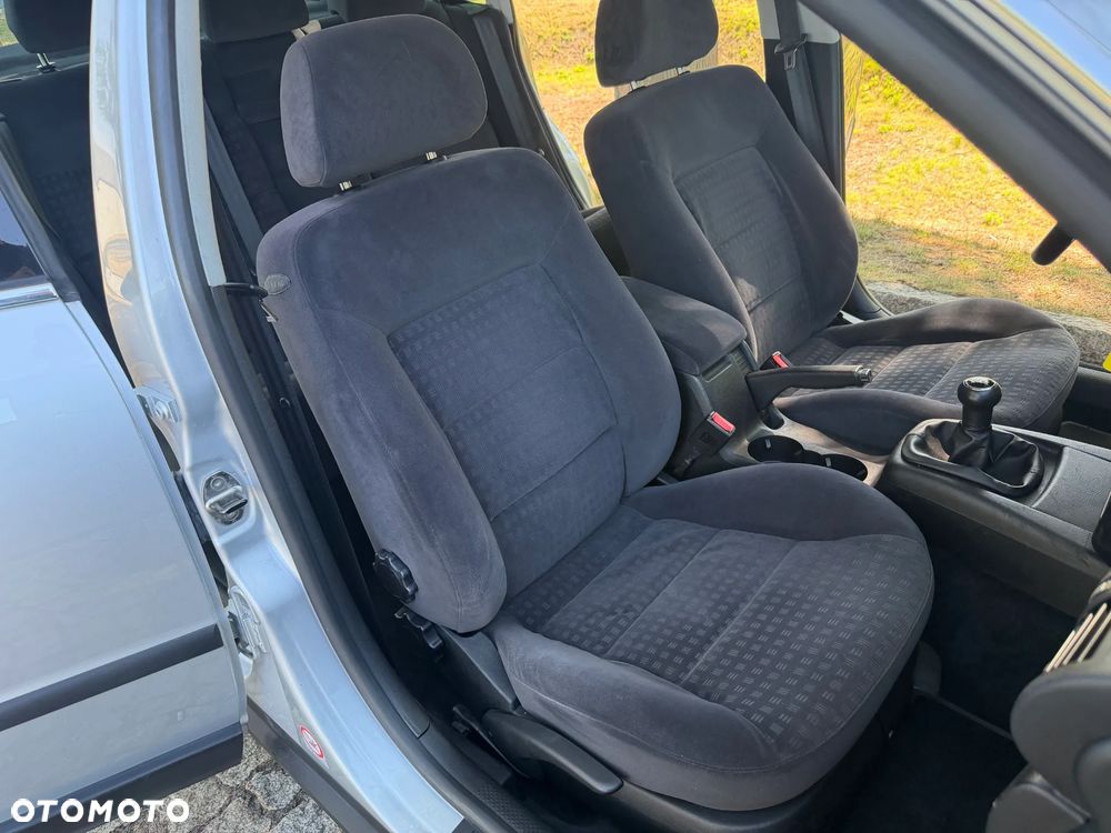 Volkswagen Passat 1.9 TDI - 26
