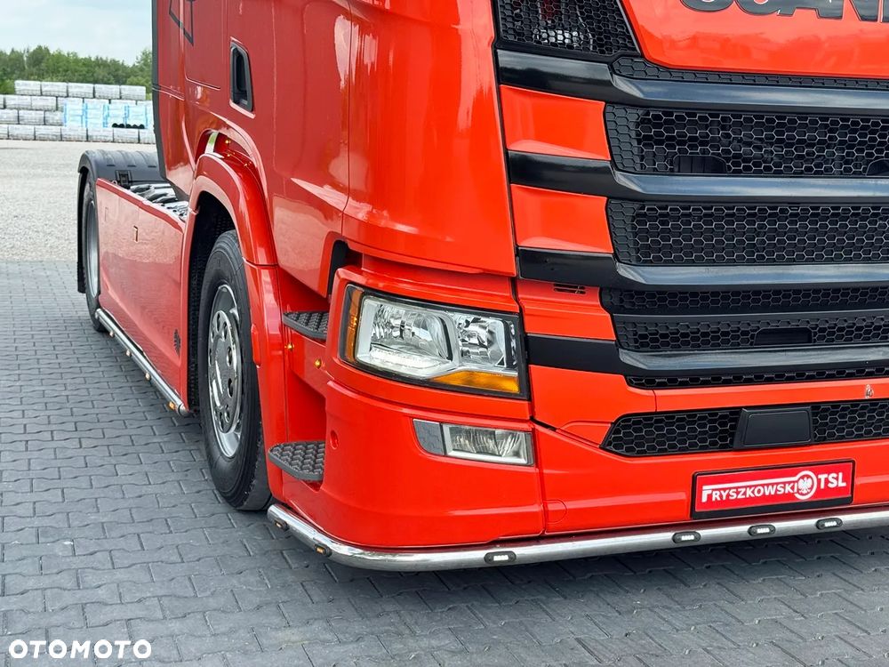 Scania R 450 / ACC / DWA DUŻE ZBIORNIKI ON / DWA ŁÓŻKA / RETARDER / DUŻA NAVI / VIRTUAL KOKPIT - 10
