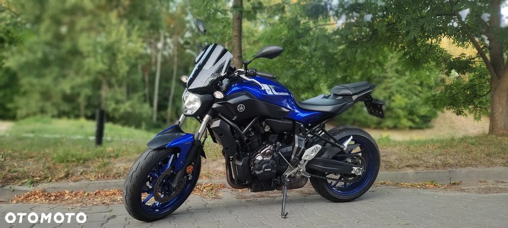 Yamaha MT - 8