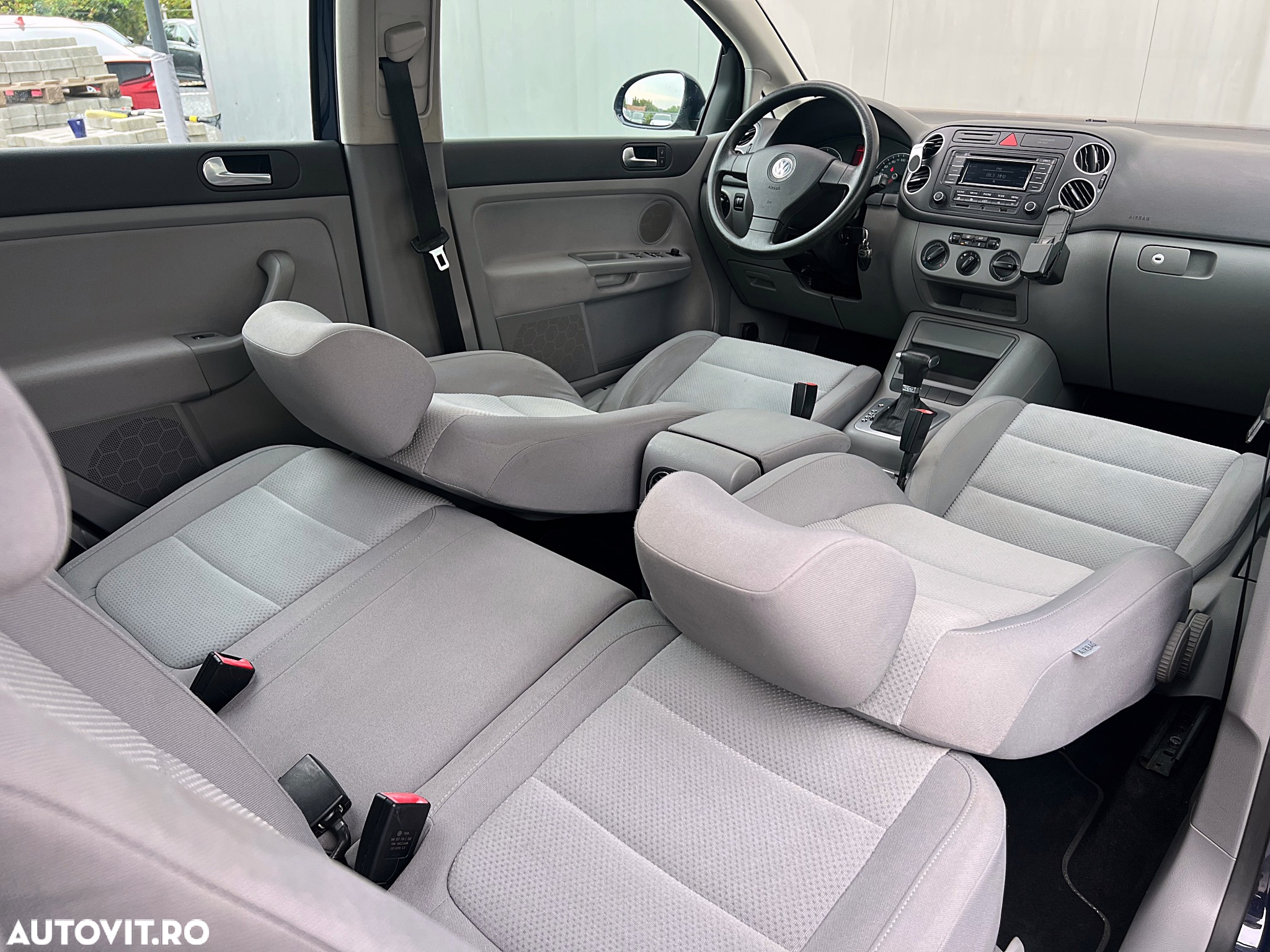 Volkswagen Golf Plus 2.0 TDI Comfortline DPF DSG - 16