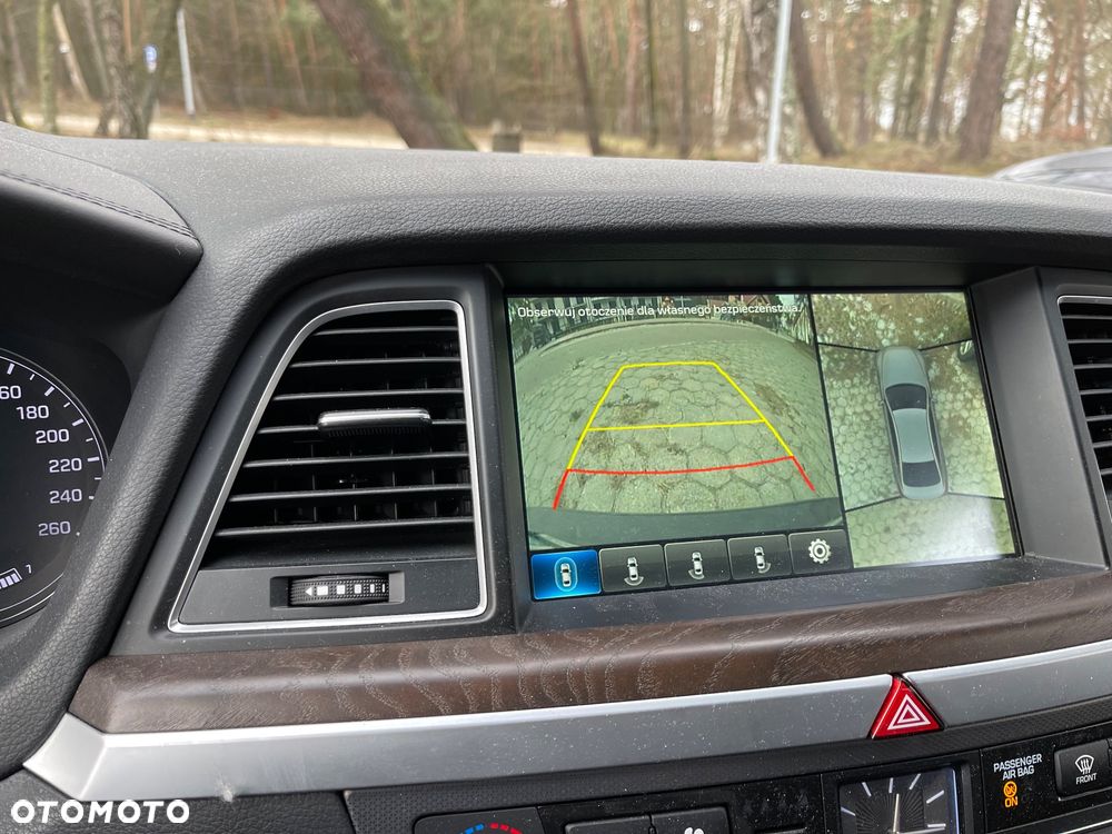 Hyundai Genesis - 9