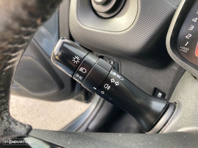 Citroën C1 1.0 VTi Shine - 17