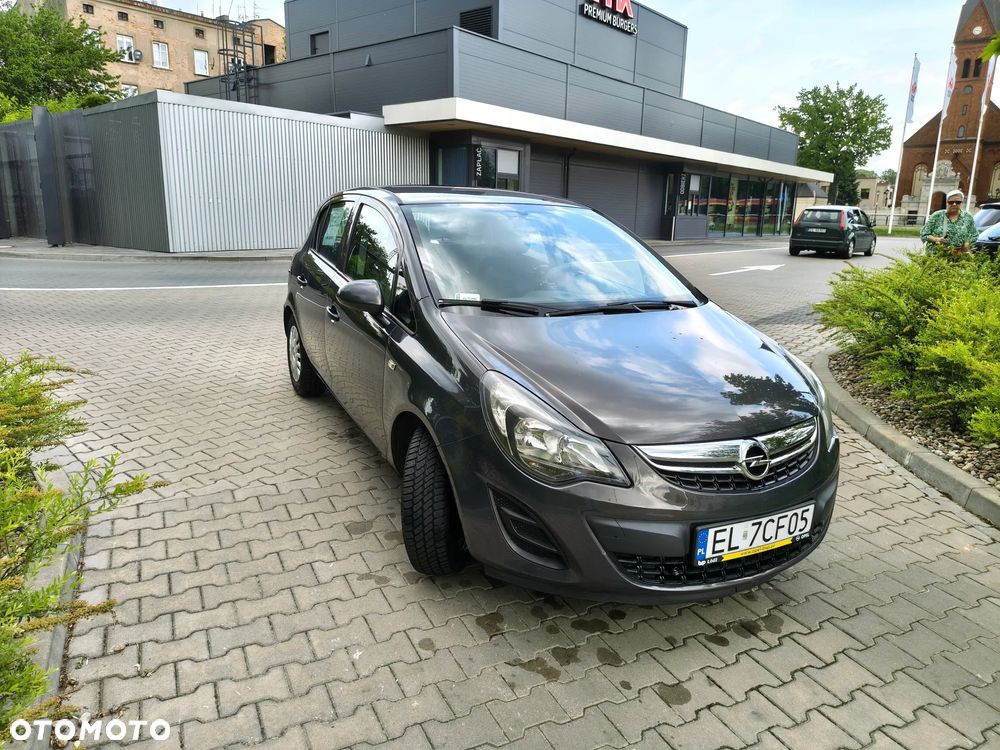 Opel Corsa 1.2 16V Edition / Active - 10