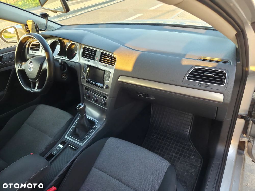 Volkswagen Golf 1.6 TDI BMT Comfortline - 14