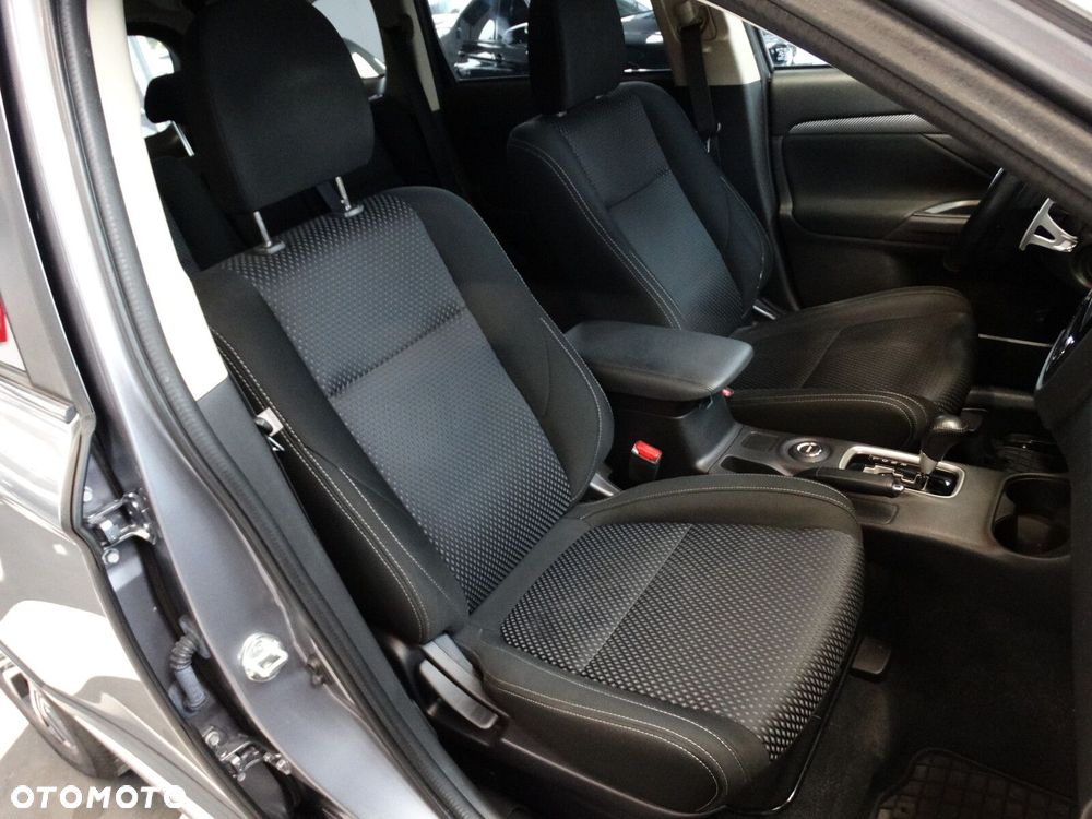 Mitsubishi Outlander - 16