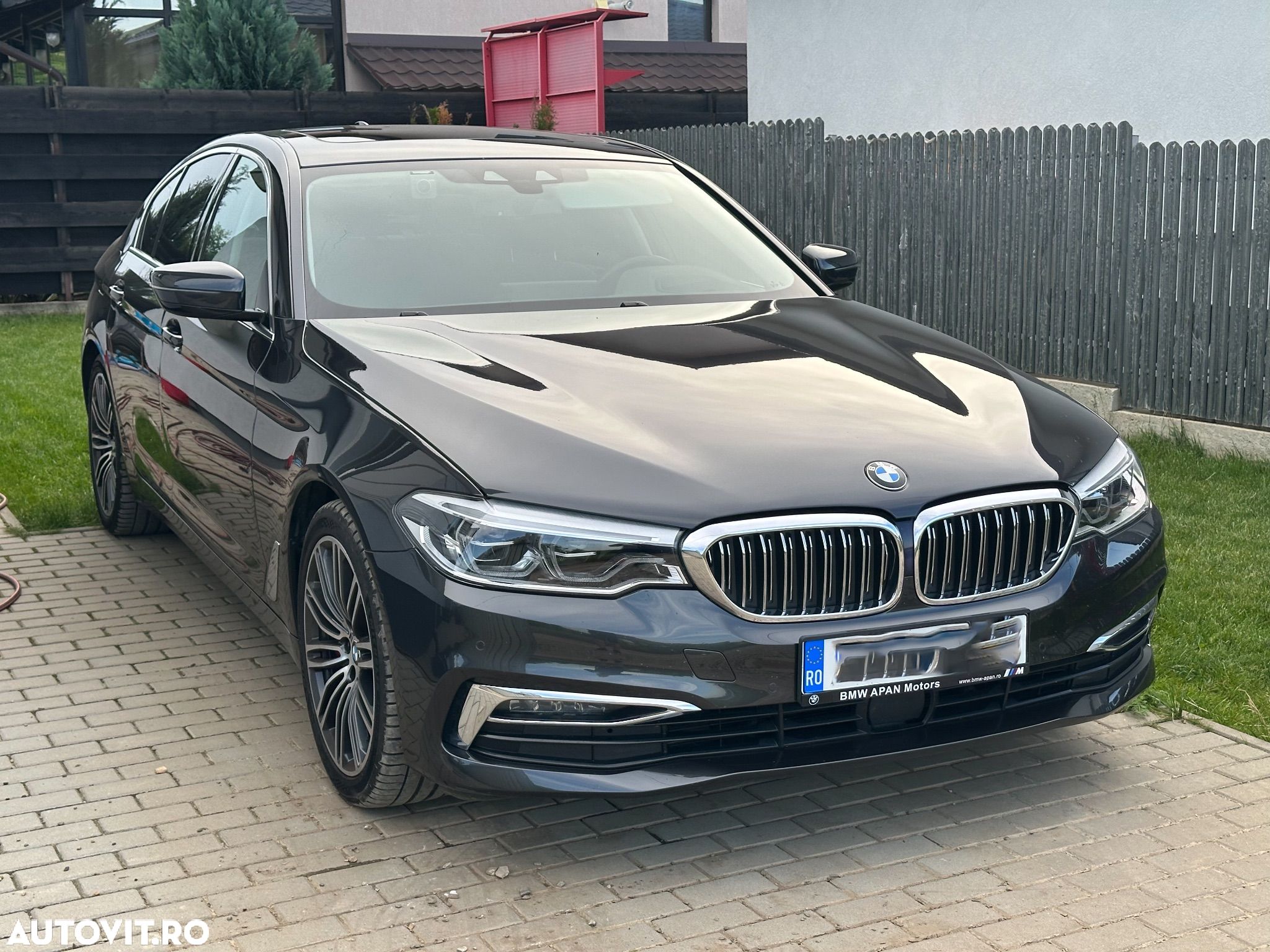 BMW Seria 5 540i xDrive Aut. Luxury Line - 1