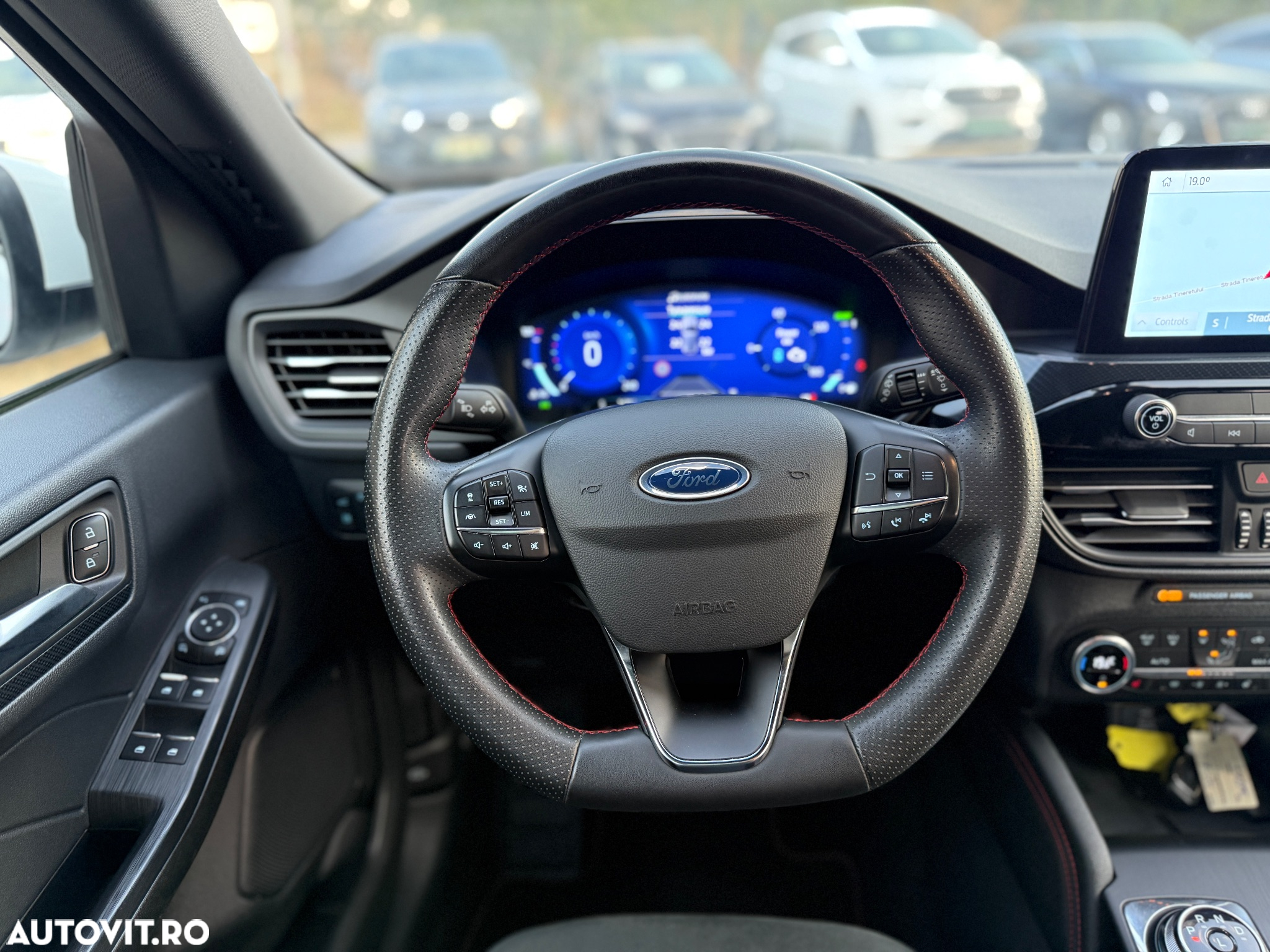 Ford Kuga 2.5 Duratec PHEV ST-LINE X - 26