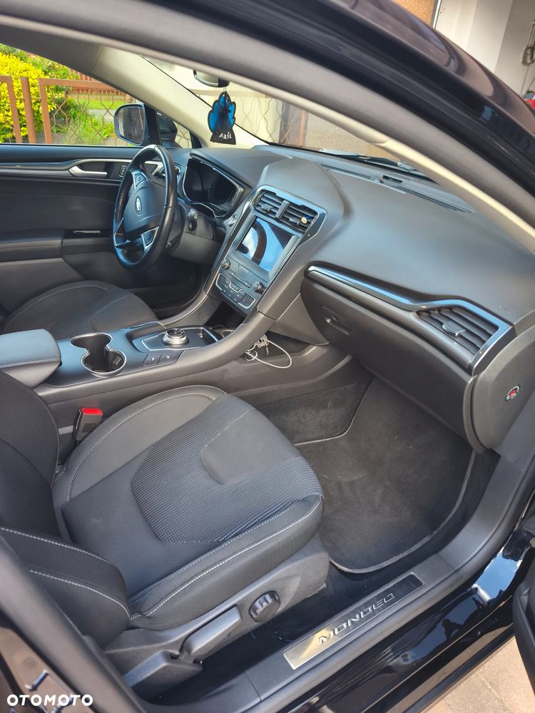 Ford Mondeo 2.0 EcoBlue Titanium - 22
