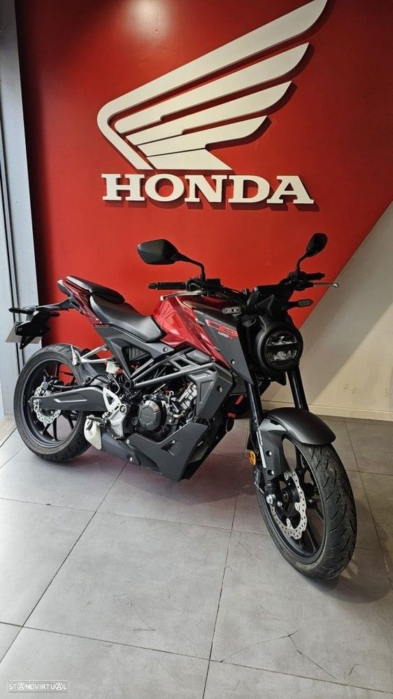 Honda CB 125R - 1