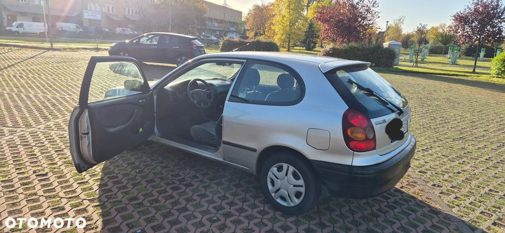 Toyota Corolla 2000 photo 4