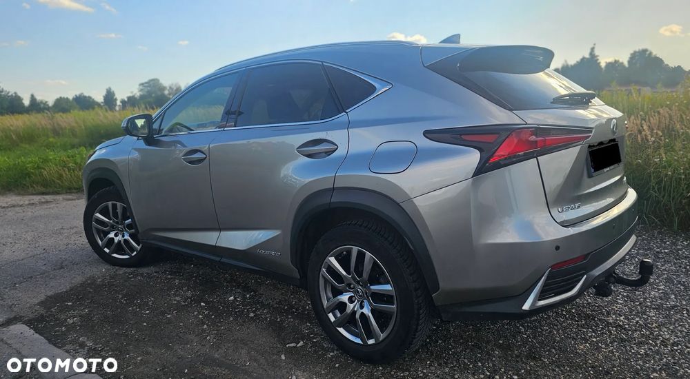 Lexus NX 300h Comfort AWD - 5