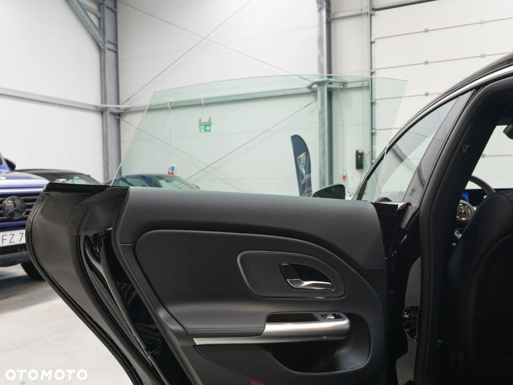 Mercedes-Benz CLA - 39