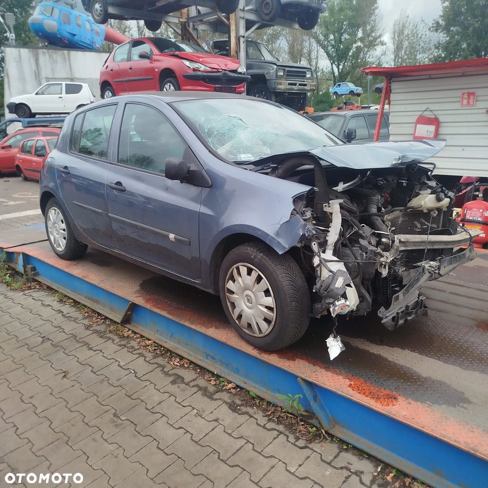 Renault Clio 3  na części . - 2