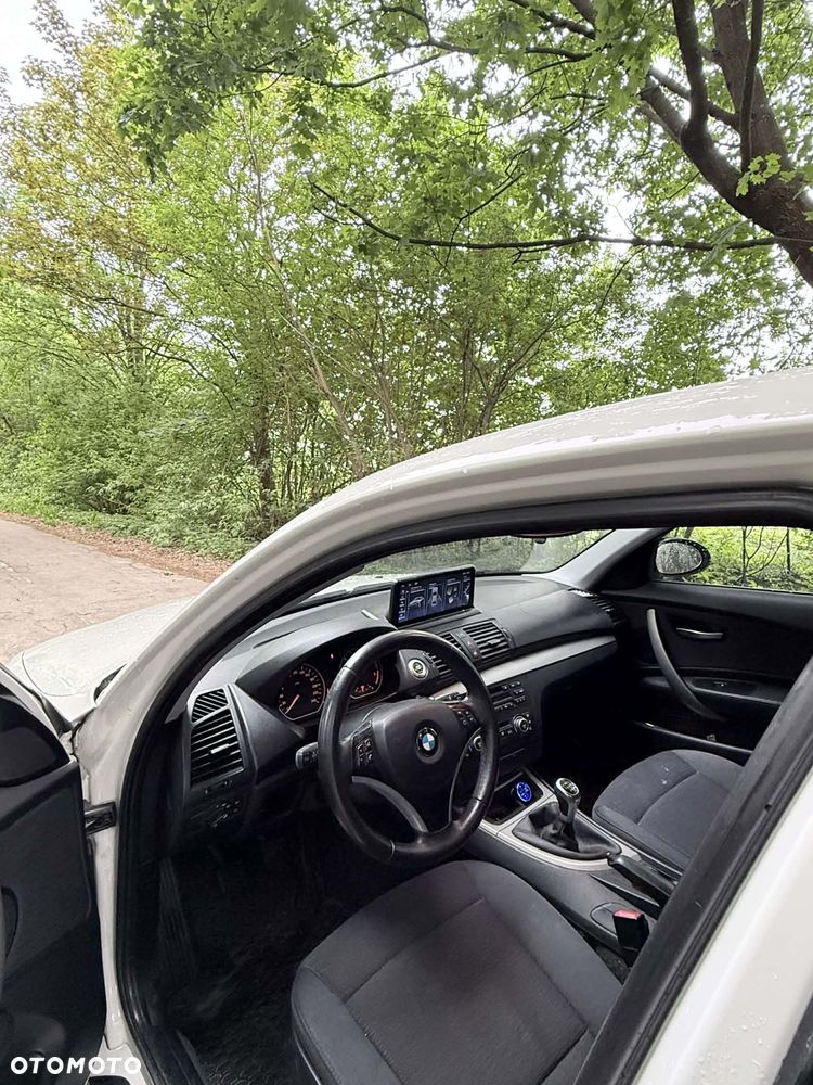 BMW Seria 1 - 10