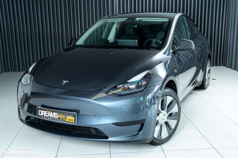 Tesla Model Y Standard RWD - 29